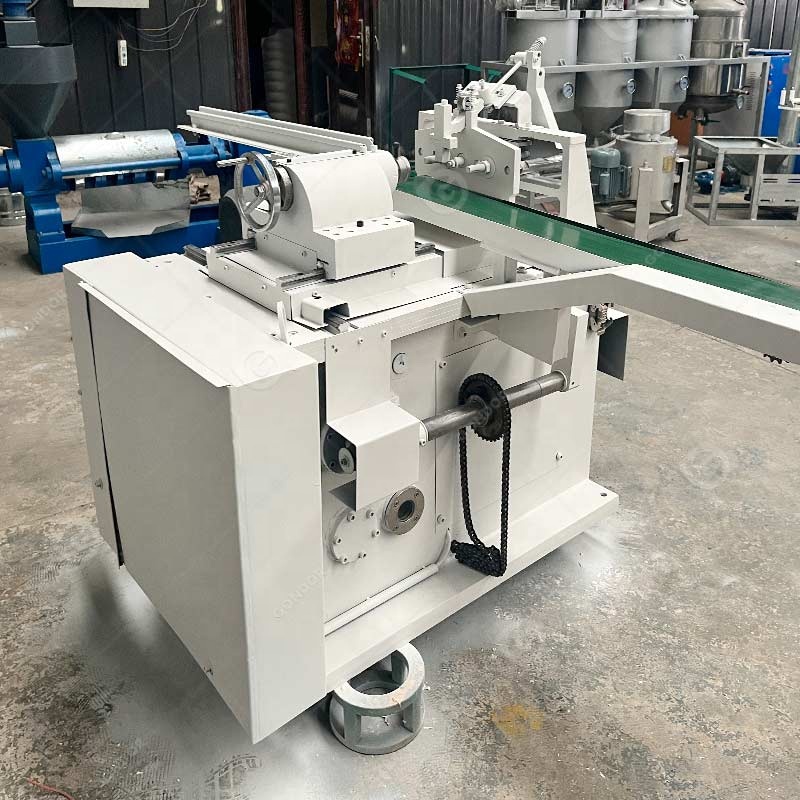Soap Making Machine Small Scale - Kleinserien-Seifennudel-Produktionsanlage, professionelle, vollautomatische, komplette große Maschine