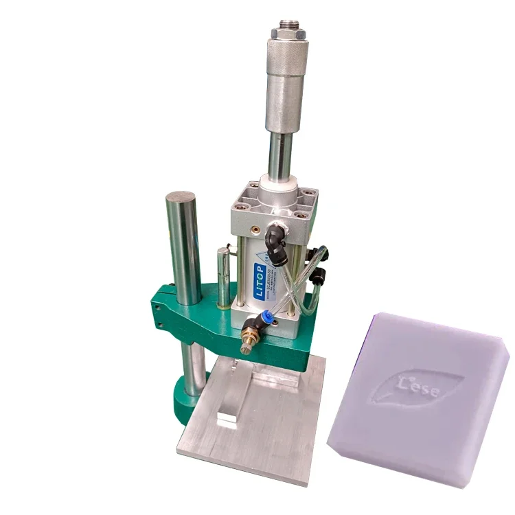 Kleine 200 kg/h pneumatische W – Soap Making Machine Small Scale Bewertung und Preis