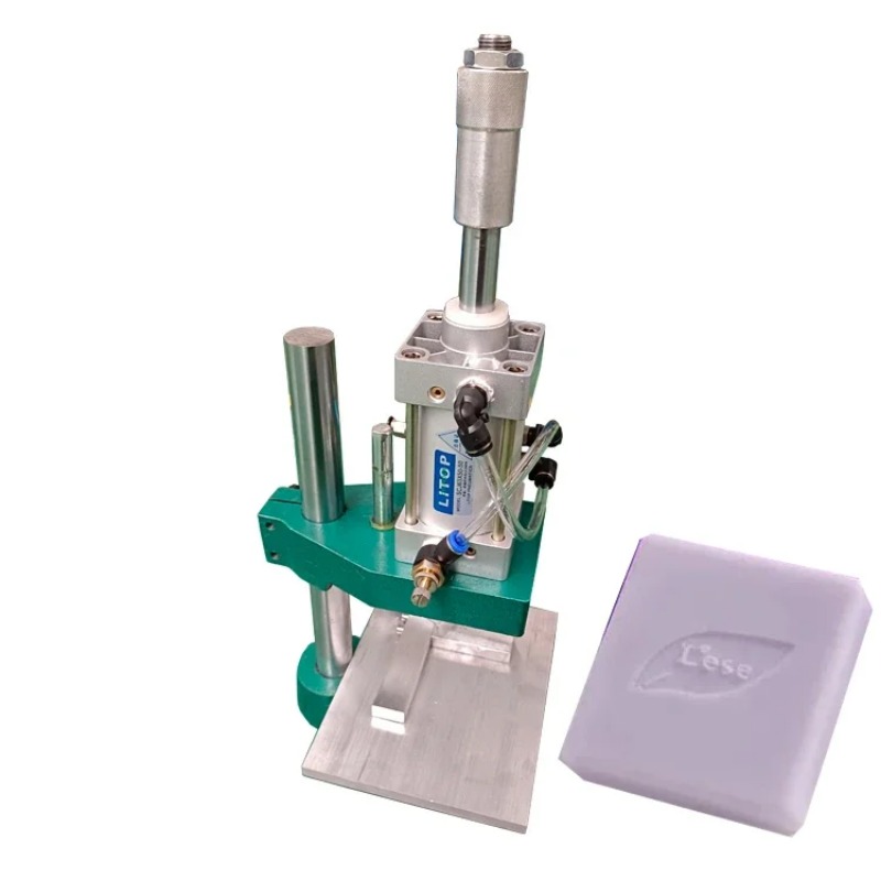 Kleine 200 kg/h pneumatische W – Soap Making Machine Small Scale Bewertung und Preis